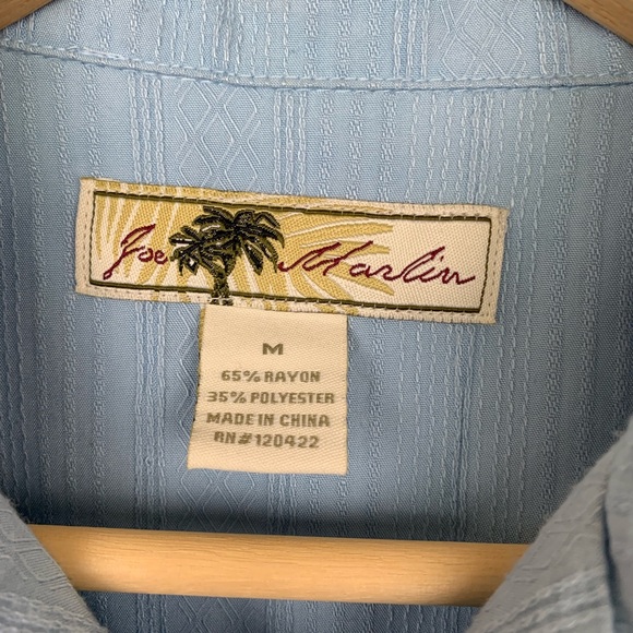 3/19🌽 Joe Marlin Hawaiian Blue Camp Button Up - Picture 2 of 4